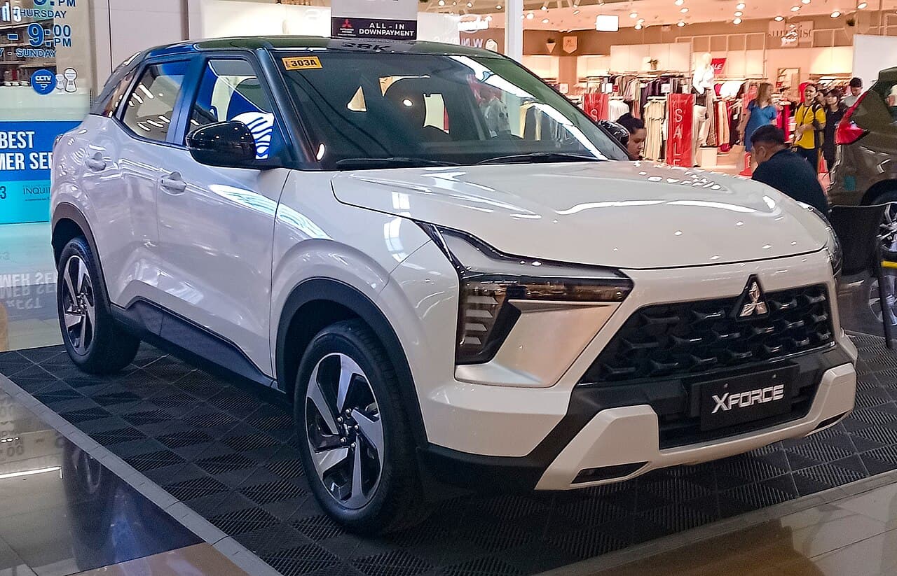 Mitsubishi Xpander MT Trắng